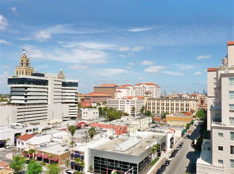 Coral Gables, Miami .